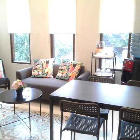Sabi Guest House - Strategic Family -Married Couples Only- Hostel In Prawirotaman Yogyakarta Exterior foto